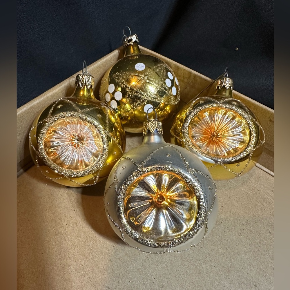 Columbia Indented Glass Christmas Ornaments gold silver hand painted Vintage